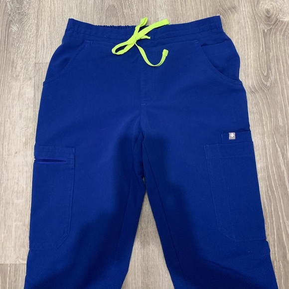 FIGS Yola Scrub Pants - Picture 3 of 6